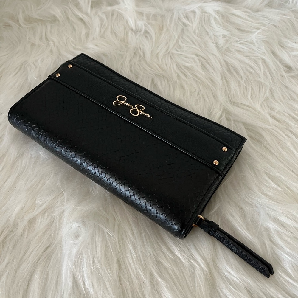 Jessica Simpson black wallet
